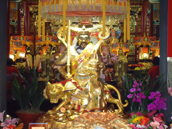 god of wealth zhi nan gong taiwan
